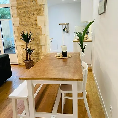 아파트 Cozy Chez Simone *